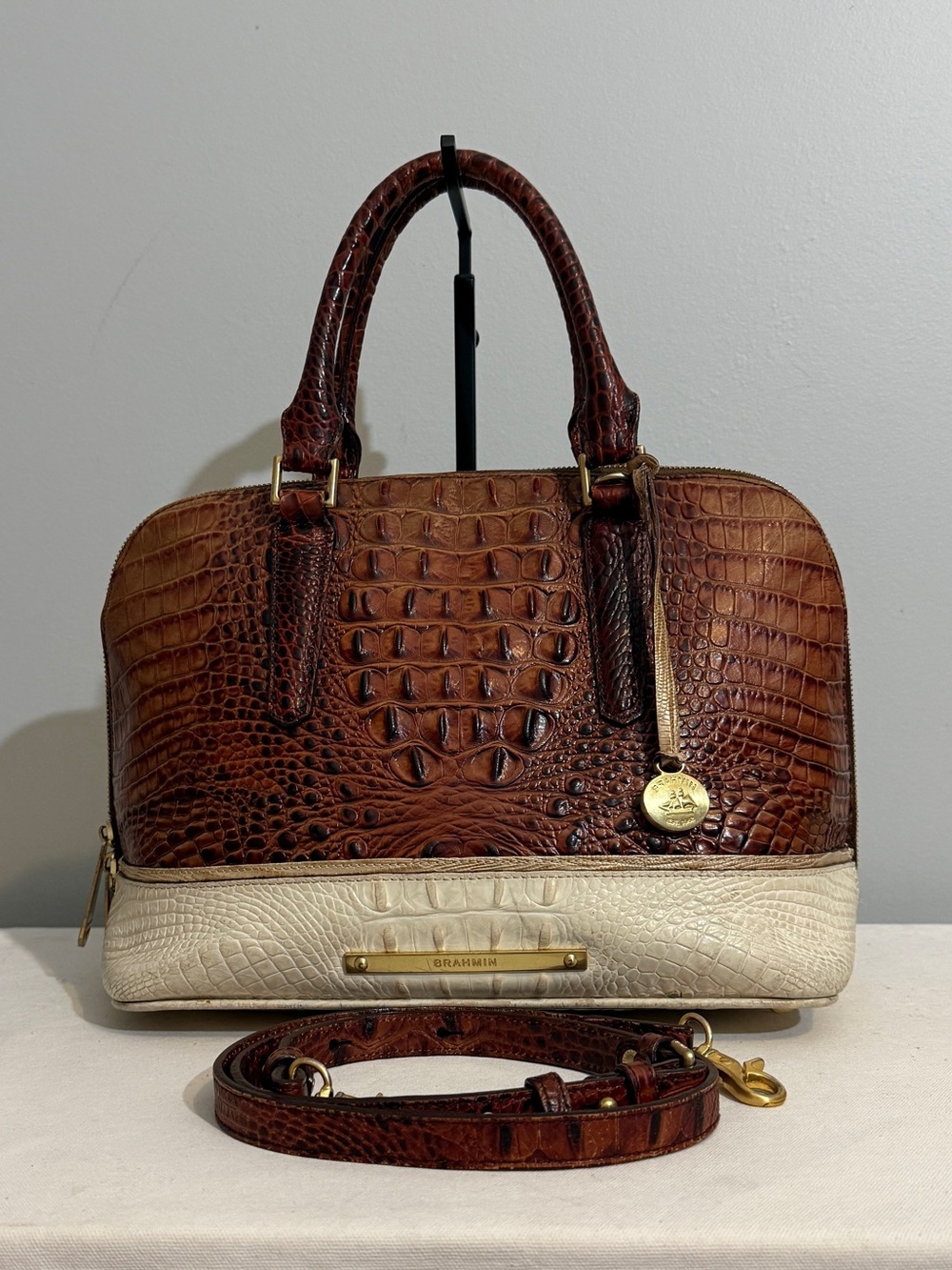 Brahmin Croc Embossed Satchel Crossbody Bag Brown Cream Leather Gold Hardware